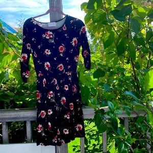 French Grey, black with floral medium